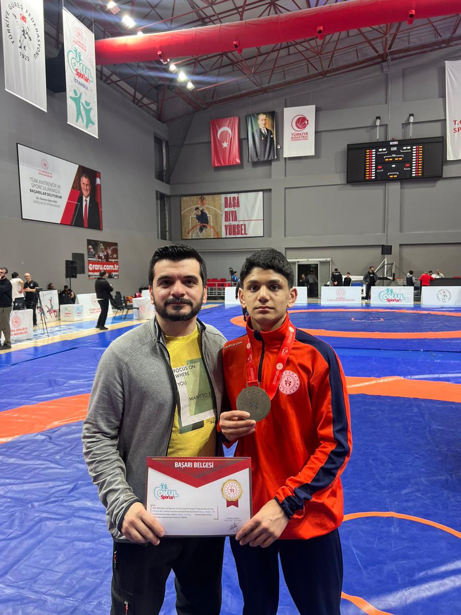 Okul Sporları Genç B Kategorisi Müsabakaları
12-15 Şubat 2026/İstanbul

*48 kg kategorisinde;
Emircan HALİSÇELİK 🥈

Sporcumuzu ve antrenörümüzü tebrik ederiz.

<a href="/OA_BAK/">Dr. Osman Aşkın Bak</a> 
<a href="/hamzayerlikaya/">Hamza Yerlikaya 🇹🇷</a> 
<a href="/sosanoglu/">Ali Sosanoglu</a> 
<a href="/GSB_Bolu/">Bolu Gençlik ve Spor İl Müdürlüğü</a> 
<a href="/Emrullah__Guler/">Emrullah Güler 🇹🇷</a>