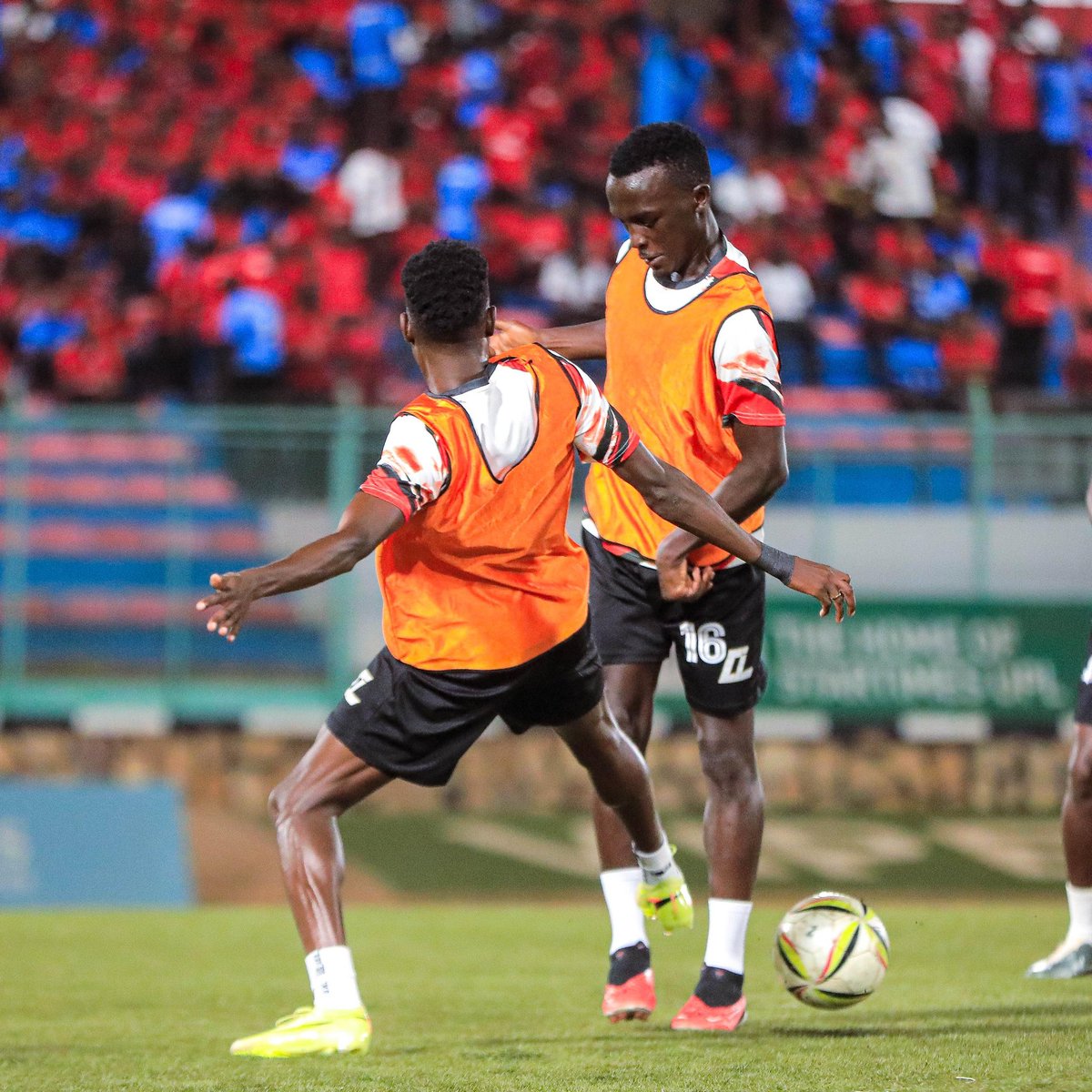 VipersSC's tweet photo. Ready to give everything. 💪🏿
Let’s make it count. ✊🏿
#VIPBUL || #VenomsUpdates || #OneTeamOneDream || https://t.co/iCwUAgMTWr
