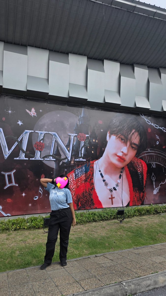 chortor_01's tweet photo. Project สวยม้าก สีคือฝั่งซ้ายสดใสม้าก โลกสีชมพู ฝั่งขวาคือมันเริ่ดเกิน  โช้ะสะดุดตาสุดๆ เลิฟ ปจ นี้ อยากปรบมือให้คนทำ 💖👏🏻✨️

Hashtag
#GeminiProjectTH
#RISERCONCERT
#Gemini_NT #เจมีไนน์ https://t.co/eYsrFJIyQt