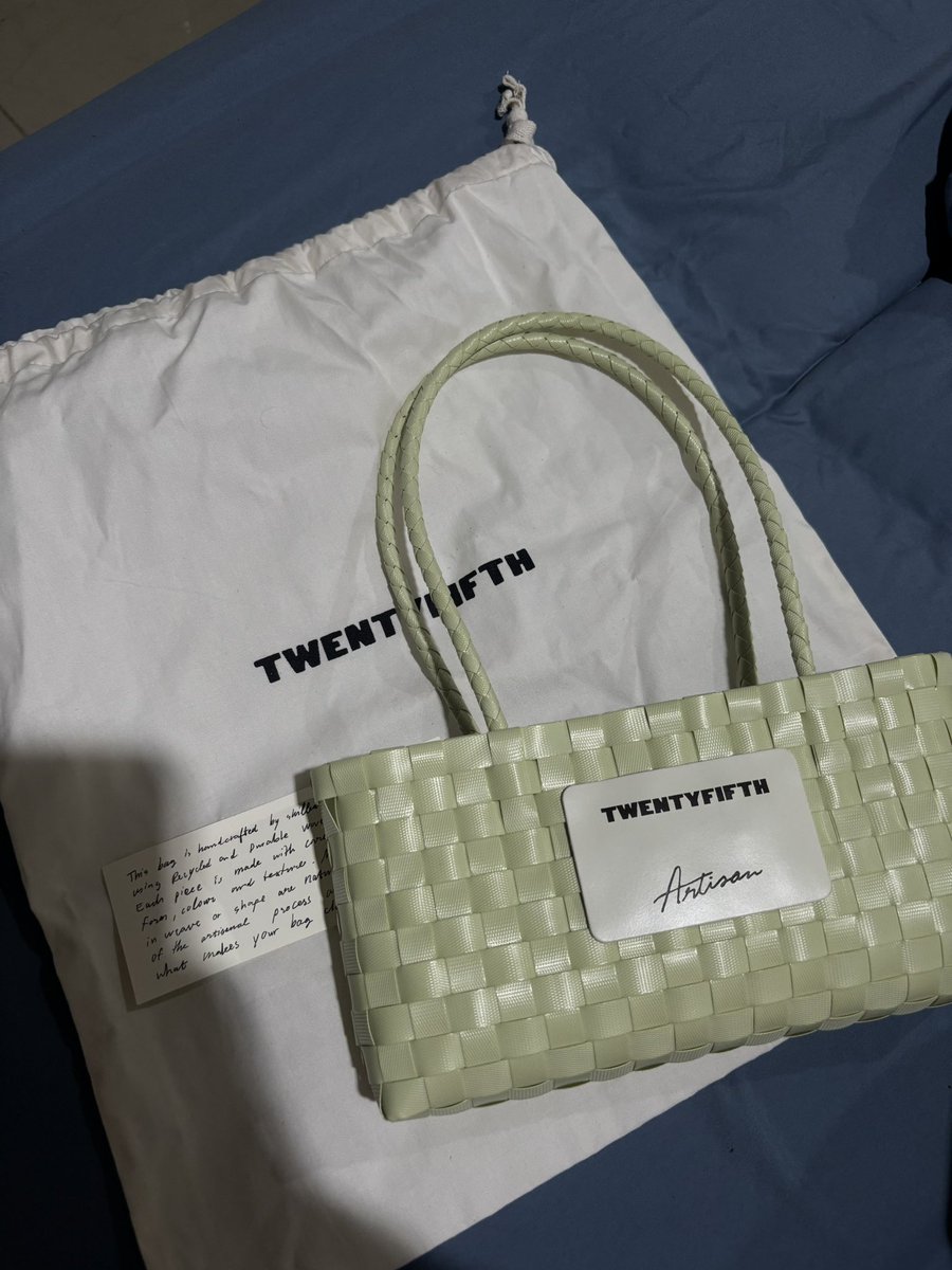 lovegrowswhere's tweet photo. ส่งต่อกระเป๋า twentyfifth สีเขียว เราใช้ไปแค่ 1-2 ครั้ง มีอุปกรณ์ถุงผ้าครบ 700 รวมส่ง  #ส่งต่อกระเป๋า #twentyfifthstudio #ส่งต่อกระเป๋ามือ2 https://t.co/XmIKg5TQRx
