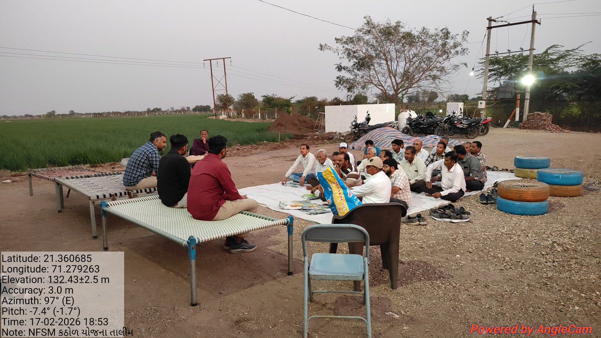 kpranavjoshi's tweet photo. #NFSM pulse યોજના હેઠળ સાવરકુંડલા તાલુકાના સાવરસામાપાદર ગામે ખેડૂત શિબિર યોજાયેલ જેમાં પ્રાકૃતિક કૃષિ તાલુકા મેનેજર, @agrisvkd ના ગ્રામસેવક મિત્રો અને બહોળી સંખ્યામાં ખેડૂતો જોડાયેલ. @Infoamreligog @ddoamreli @SdmSavarkundla @agriamreli01 @dermayurl https://t.co/SVqoAlHh21