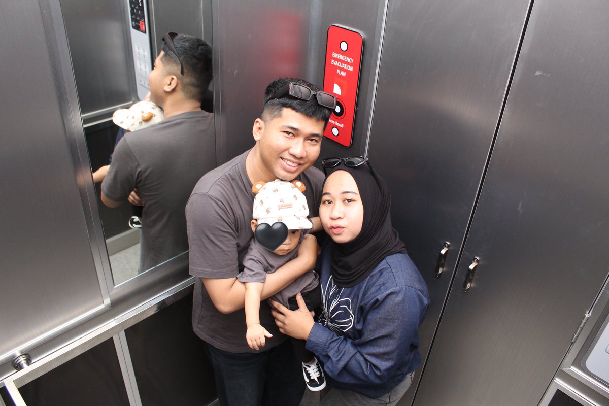 HerryAfriza's tweet photo. Anakku harus punya banyak foto bersama ayah dan ibunya. https://t.co/QxOzkNSbfh