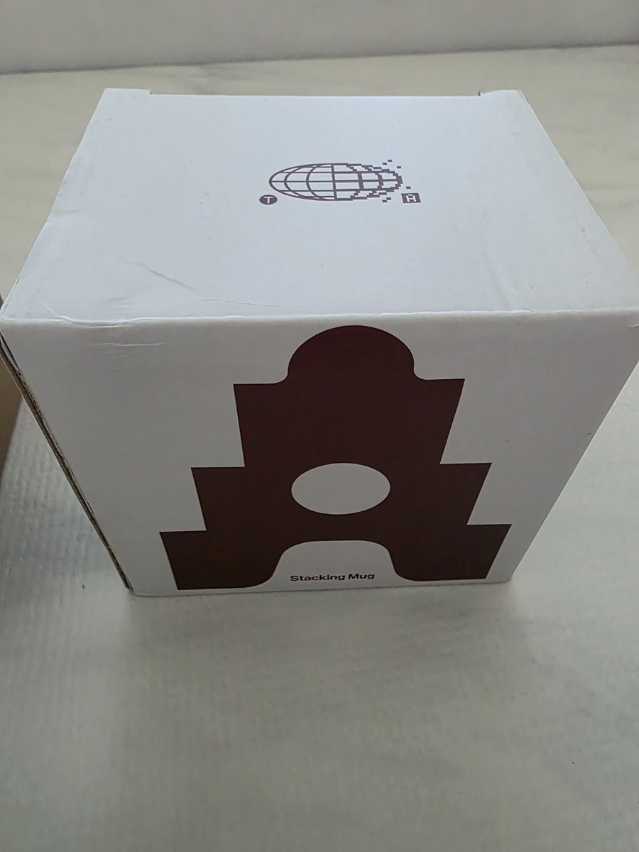 ssonimgrgj's tweet photo. 플레이브 숨바꼭질 엠블럼핀뱃지,밤비 생일케이크 상자,아스테룸 머그컵 택포 4.0
PLAVE HIDE AND SEEK EMBLEM PIN BADGE ASTERUM 433-10 MUG https://t.co/rMMvmR25W5