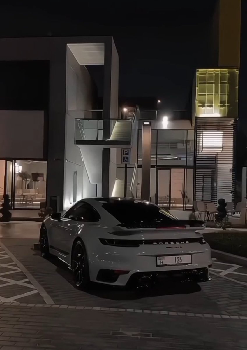 Good Night Homies 💙 

We keep debating whether AI is dangerous

The real problem is centralized inference one operator, one machine, zero transparency

That’s exactly why 0G Labs matters

0G doesn’t just talk about decentralized AI.
It decentralizes execution itself distributing