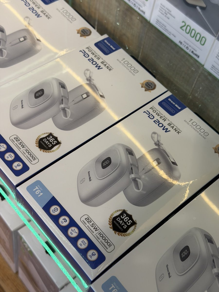 NEW STOCK ALERT‼️

🔋 10,000mAh Great Wall Power Bank
✅ 365-Day Warranty
⚡ Built-in USB-C to Lightning Cable
⚡ Built-in Type-C to Type-C Fast Charging Cable

💰 Kshs 3,000
☎️ 0722 300 252