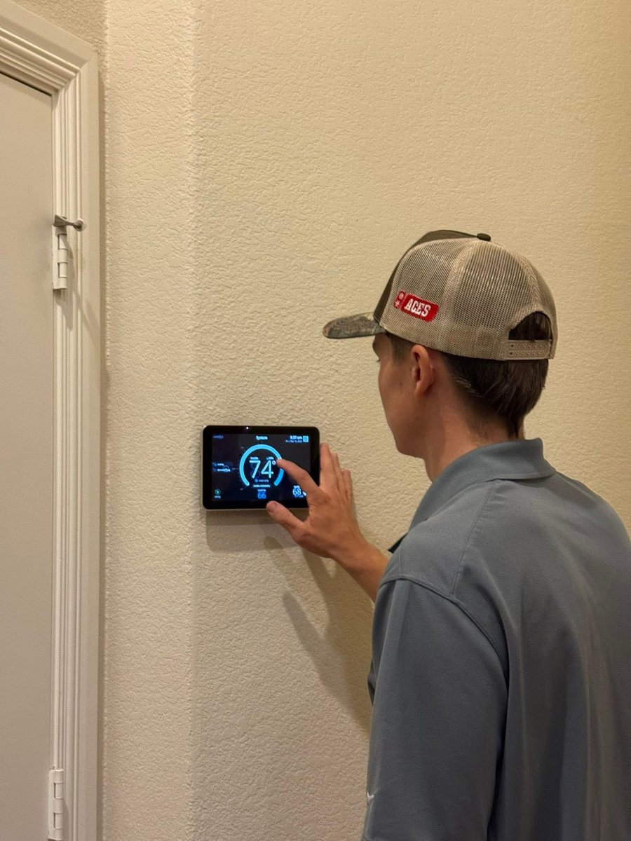 LogicoolAir's tweet photo. Your AC doesn’t just need to turn on, it needs to run efficiently.

During this routine service, we caught small issues before they turned into expensive repairs.

That’s the power of preventive maintenance.

Has it been 6+ months since your last service? 👀

📞 361-266-8388 https://t.co/AYkqoaSJZ8