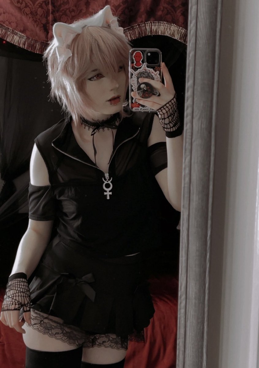 softpalebones's tweet photo. Am I your favorite cat boy? #femboy #ftm #onlyfans #nsfw https://t.co/jhAVvFqPpa