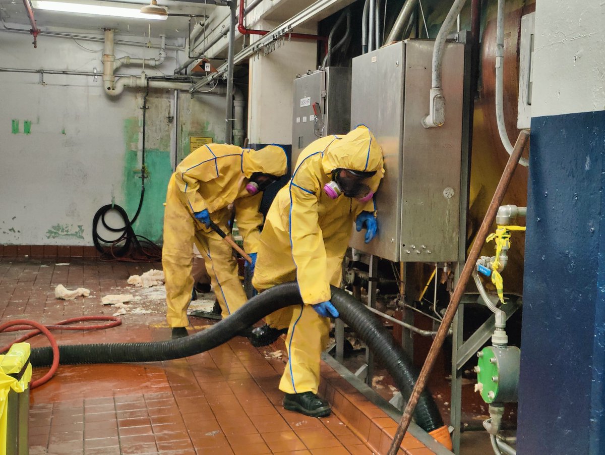 AquaFastFlush's tweet photo. Our team at Aqua Fast Flush is ready for any challenge. Fully equipped and trained, we handle even the toughest drain backups safely and efficiently — so you don’t have to worry. 💧

Trust the experts to keep your system flowing smoothly. https://t.co/EVs3FQqV32