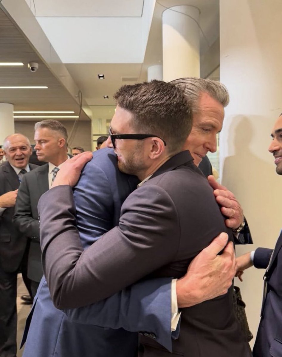 RealJamesWoods's tweet image. The embrace of the demon.