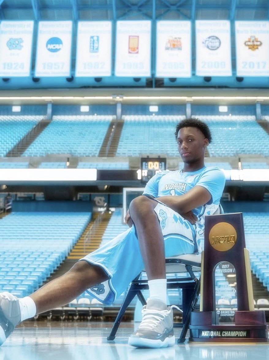 's tweet image. DYLAN MINGO IS A TAR HEEL🐏🐏🐏

@_Dylanmingo 😤😤