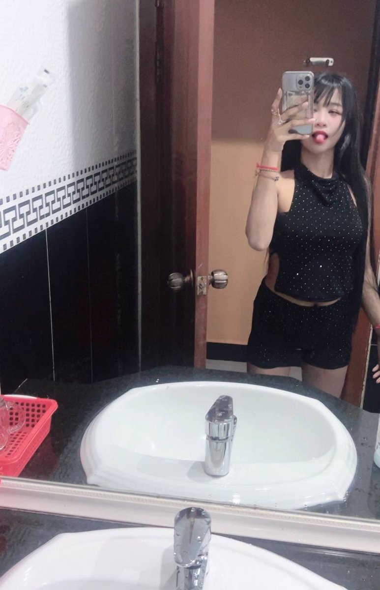 OnlyFanYing tweet media