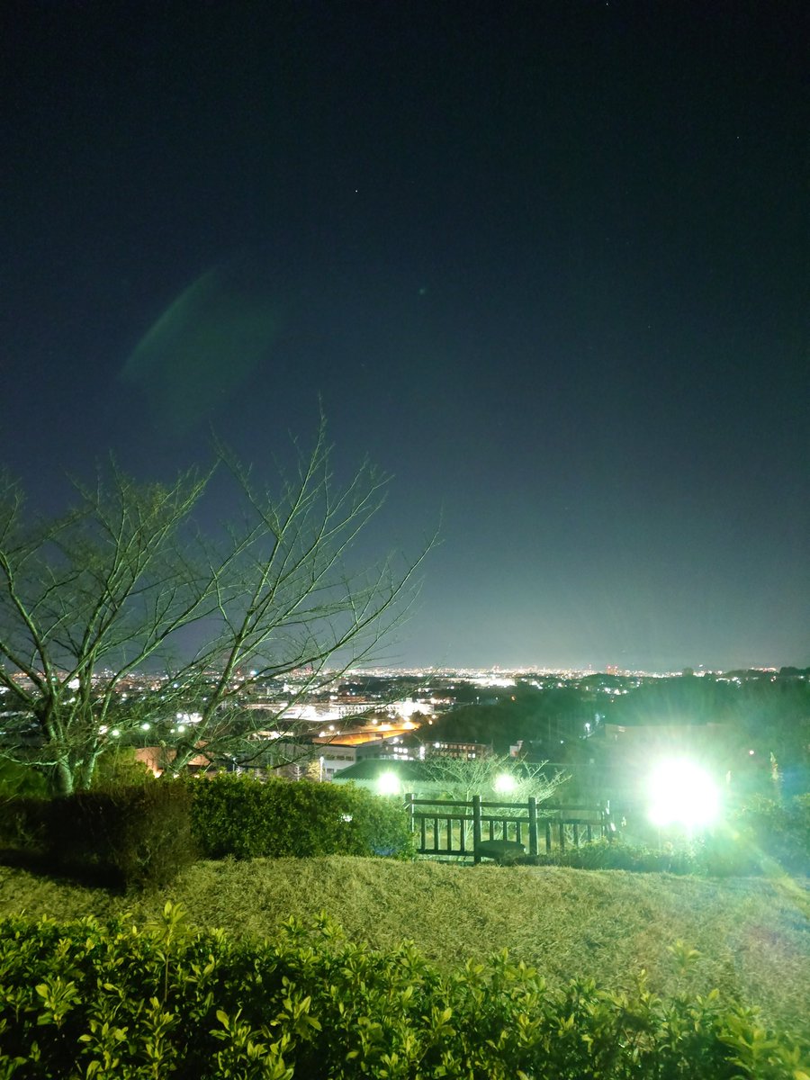 azfe00's tweet image. お久しぶり、空見
おバイクでまともに走るの一ヶ月近くぶり？
やっぱ楽しいですね🏍️
#バイク 
#CB1300SF 
#SC40