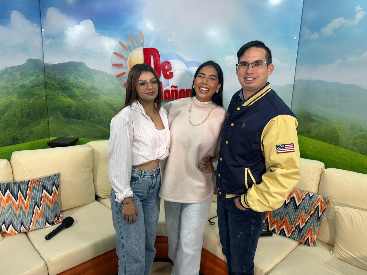 El talento musical llegó al Kanal. 🎶

Dary Hortua una artista de música popular nos acompañó en el Magazín de Mañanita ⛅mostrando su gran talento. Además, lanzó la canción "Se Pierde O Se Gana con Arelys Henao, búscala en todas las plataformas musicales.  <a href="/DaryHortua/">Dary Hortua</a>