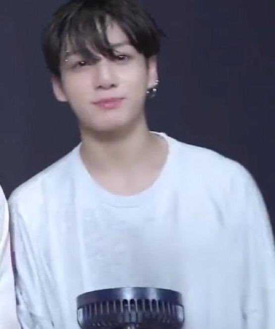 JEONKH_'s tweet photo. he’s so dreamy https://t.co/zM1XxO8Tol