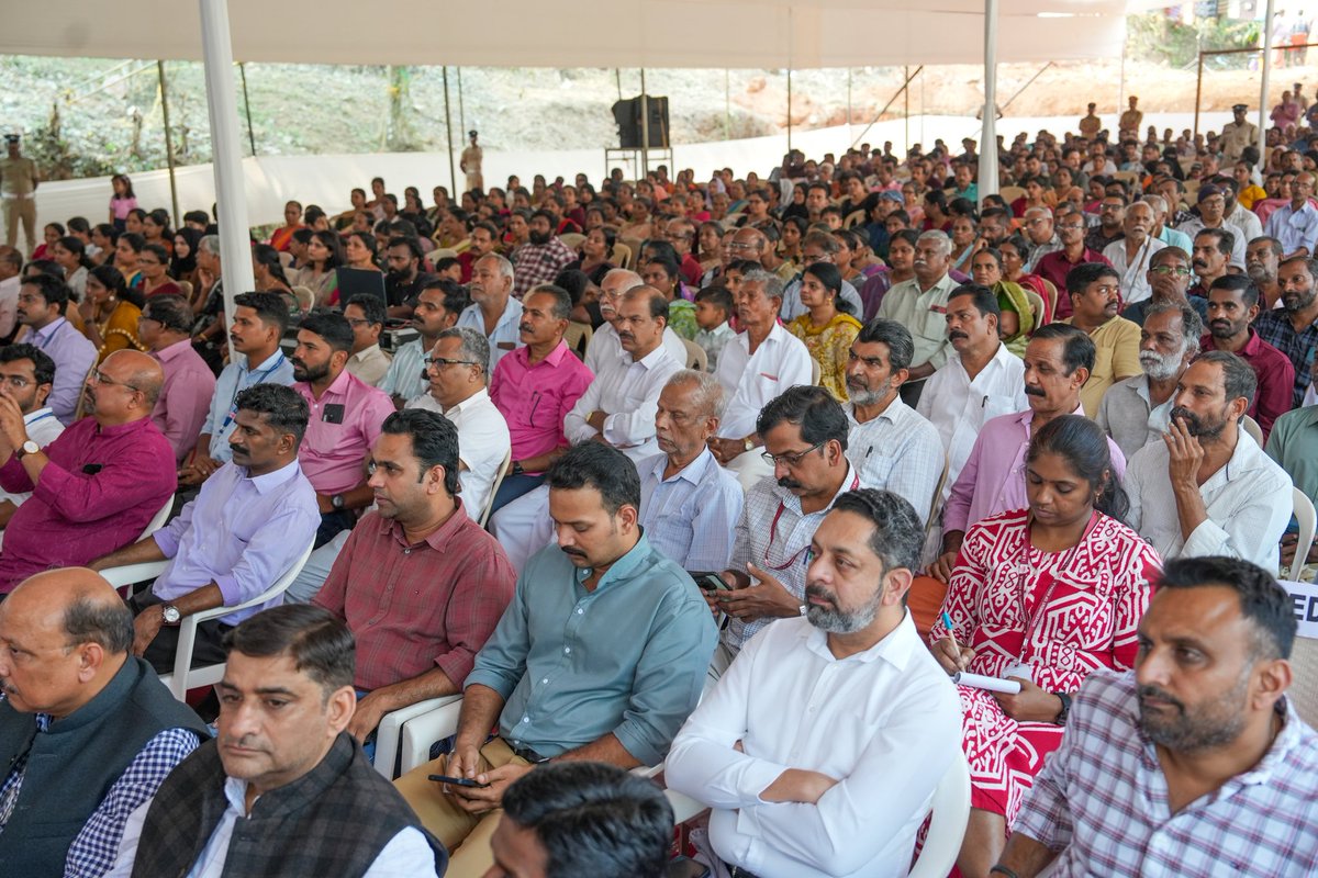 pinarayivijayan's tweet photo. Building on our vision to transform Kerala into a global knowledge economy, laid the foundation stone for the ₹600 Cr Science Park and IT Park in Kannur today. Spread over 50 acres, this hub will bridge the gap between academic research and industrial innovation. From Bio-processing to AI, these parks will leverage Kerala’s high-quality human capital and rich biodiversity to create lakhs of jobs. By fostering a culture of research and the high-tech industry, we are ensuring that the future of 'Nava Keralam' is driven by science.
