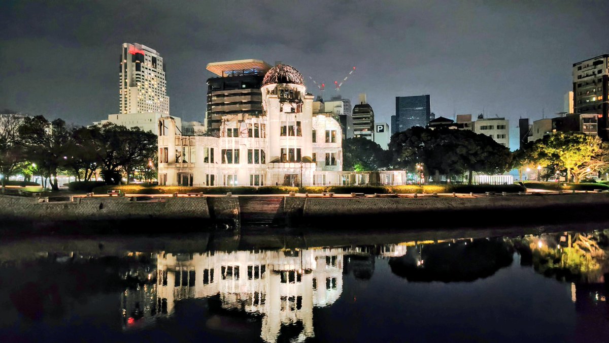 仕事ついでにふらっと寄りました🌃前より少し明るく感じたのは照明が変わったのか自分が変わったのか𓈒𓂂𓏸💭
今日も一日おつかれさまでした💫🍀
 #イマソラ #夜景 #広島