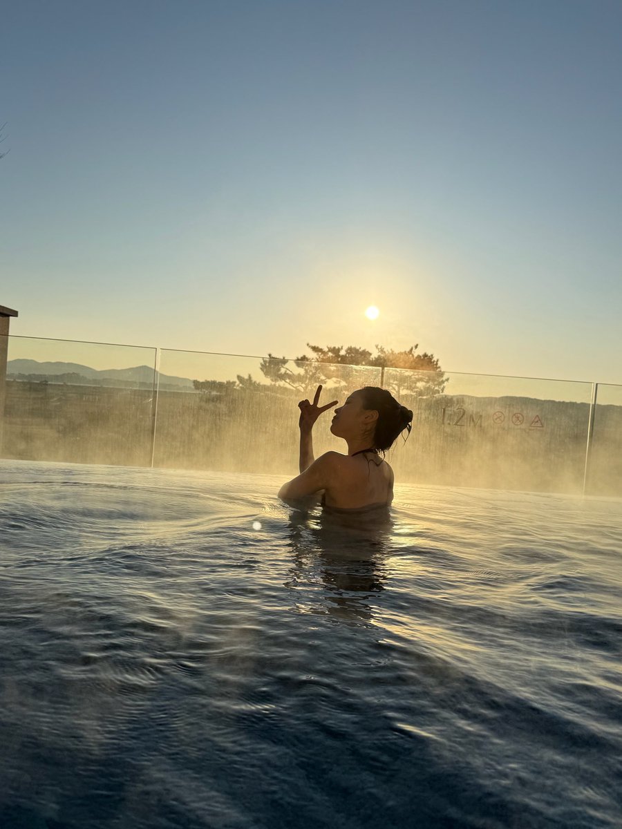 Happy New Year, Ryutuals! To celebrate it, I went on a hotel vacation with my family. I hope you all have a wonderful Lunar New Year. ❤️