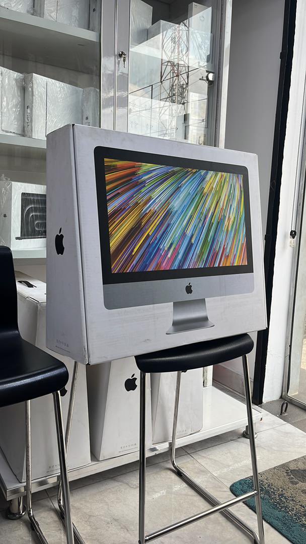 Yakatamarket_ng's tweet image. Sleek. Stylish. Powerful.

iMac 21.5”
i5 | 8GB RAM | 512GB SSD
4GB Radeon Graphics

₦2,380,000
Ikeja | Nationwide delivery

Upgrade your workspace today.
DM to secure yours 👇🏽

#iMac #AppleDesktop #TechNigeria #YakataMarketStore
