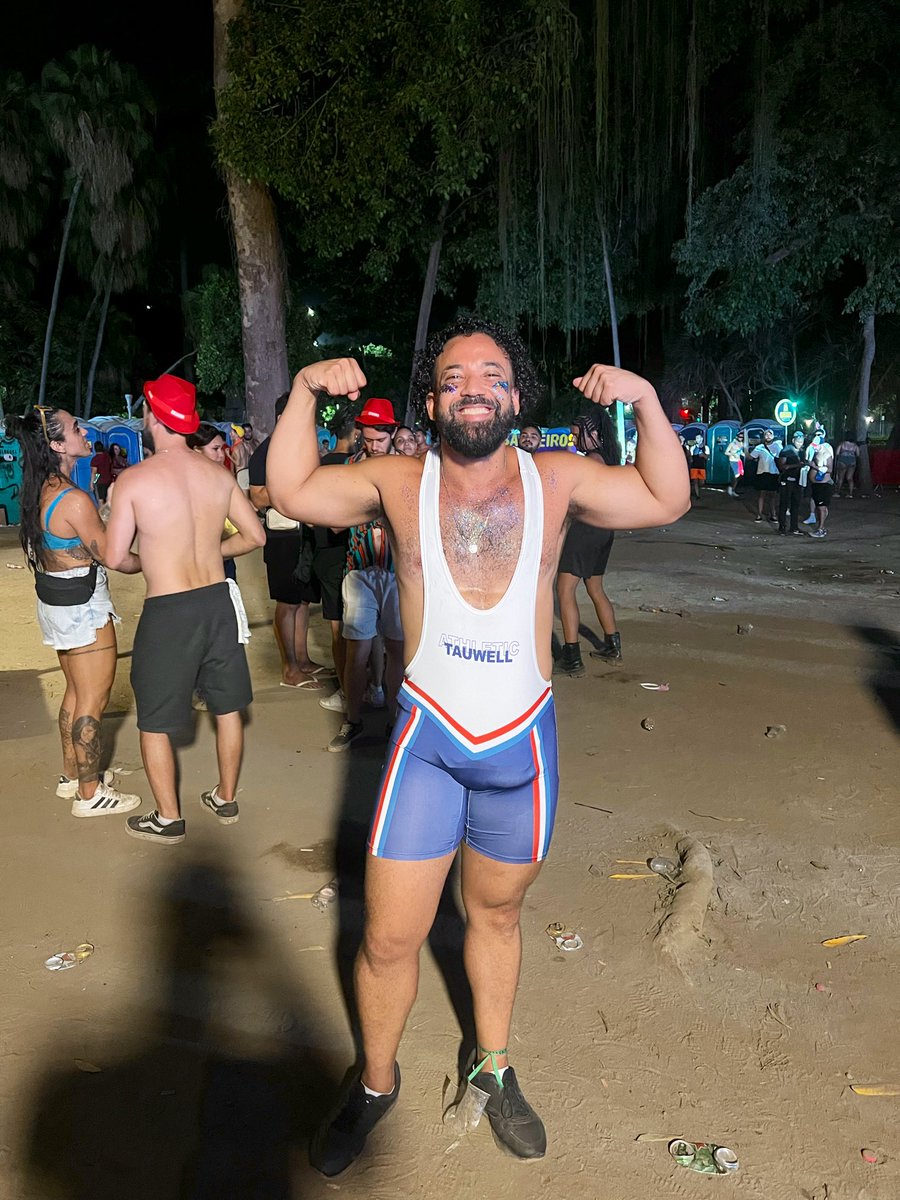 Poseidon’s son XL 🧜🏾♂️ tweet media