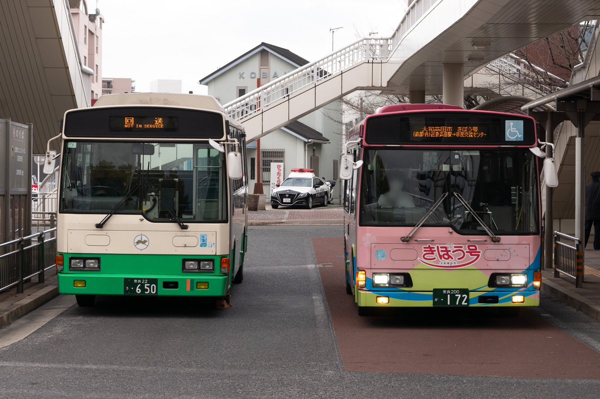 LT233J's tweet photo. 奈良交通 
奈良22 き•650
KC-RR1JJAA

皆さん洞川とか有名所を載せてはる��で、自分は近所で撮った写真を

ほとんど前後扉の車が居なくなってから撮り始めた自分でも、奈交に前後扉が居たという記録をさせてくれたこの車には感謝しかないですね。
長年のご活躍お疲れ様でした。 https://t.co/Q8K7K6WfB0