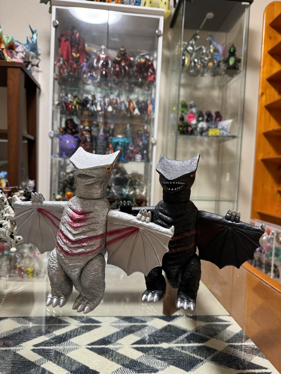 マーミット ビニールパラダイス 宇宙ギャオス！ @Karzworks ギロンと