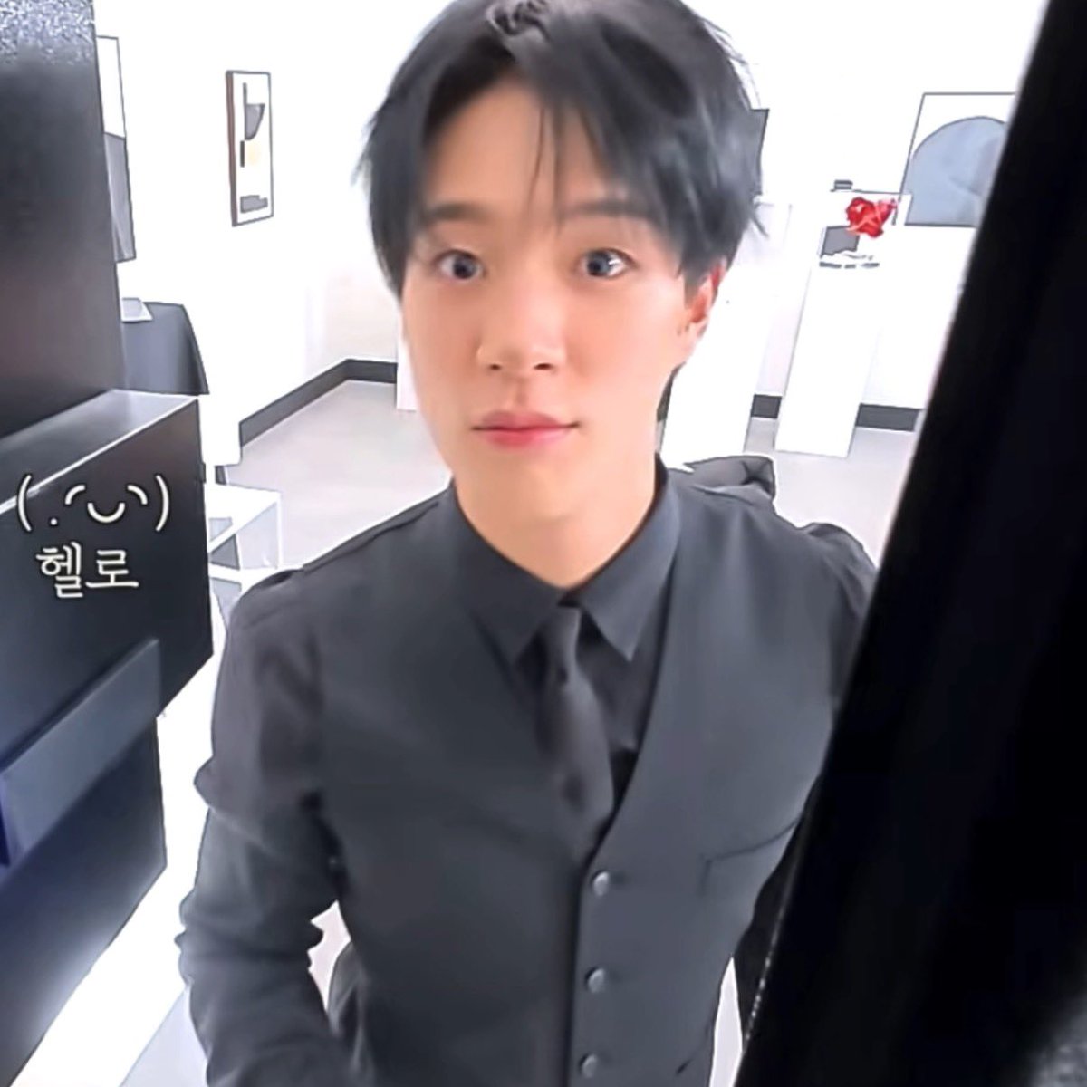 같은 사람 맞다네용 ~