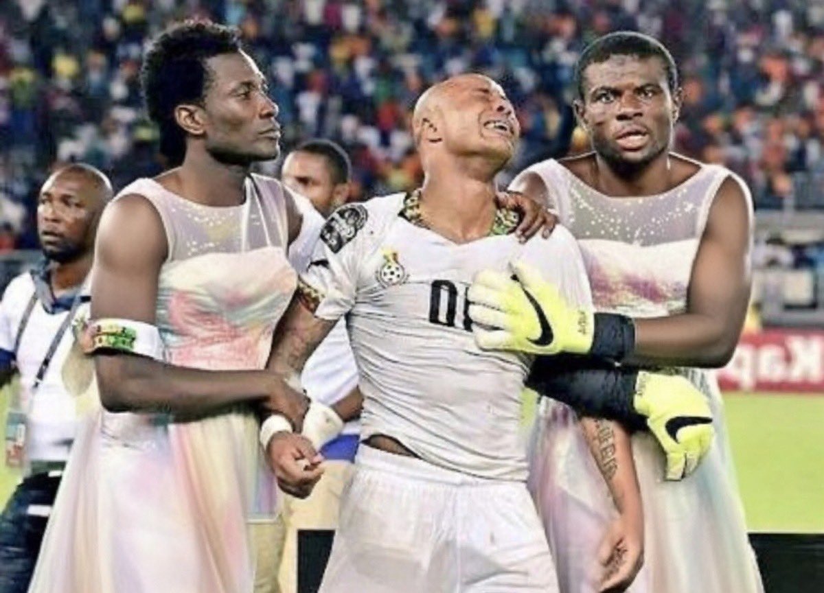 KwodjoR's tweet photo. @AFASeleccionEN Ronaldo fans right now 🔥 https://t.co/B9KMz8Kigb