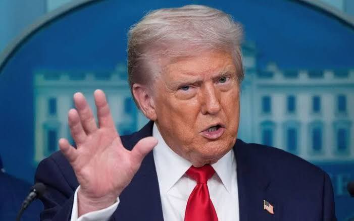 navidmajd11's tweet photo. ج ا تسليم نميشه. دستش هم خاليه. 

تماااااااااام شد؛

🔥 خبرگزاری CNN:

 "رژیم ایران امروز دسترسی به نفت؛ گاز و مواد معدنی و کمیاب در ایران رو به آمریکا پیشنهاد میکنه."

پ.ن. مادورو هم یادتونه می گفت بیا همش مال تو بزار من بمونم. https://t.co/uSteOAlt6d