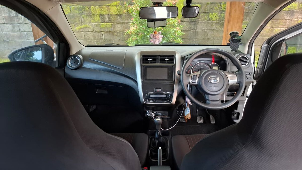 kurniaaprinta's tweet photo. -- upgrade mobil

✨ Kondisi mulus 93% luar dalam, mesin halus, interior bersih
✨ Siap pakai
✨ Cocok untuk harian, irit &amp; nyaman

➡️ Minat serius silakan dm
➡️ Harga 120jt nego tipis https://t.co/wAnJEExxzk