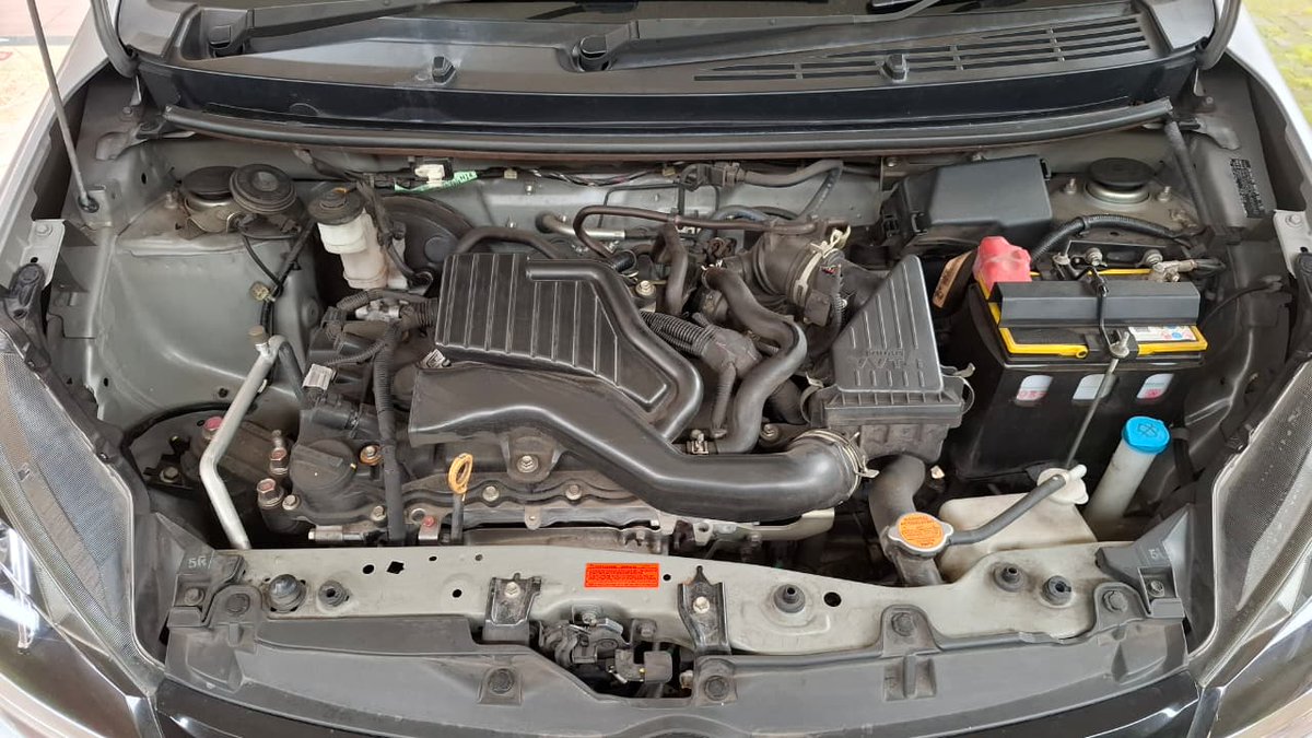 kurniaaprinta's tweet photo. -- upgrade mobil

✨ Kondisi mulus 93% luar dalam, mesin halus, interior bersih
✨ Siap pakai
✨ Cocok untuk harian, irit &amp; nyaman

➡️ Minat serius silakan dm
➡️ Harga 120jt nego tipis https://t.co/wAnJEExxzk
