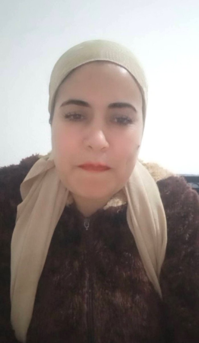 سؤال شي من ثلاثه حروف يعدل المزاج...!؟🌹