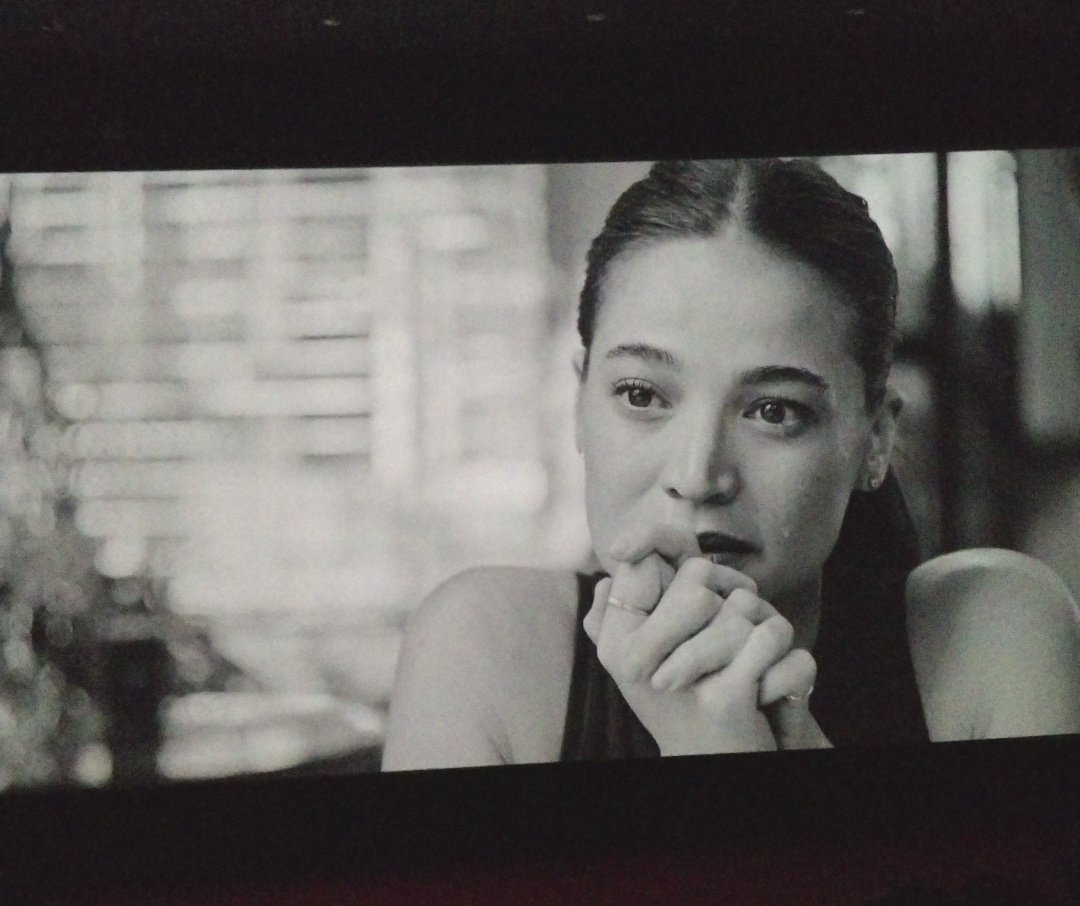 roser3nity's tweet photo. Movie date with my girlies. @annecurtissmith ang lala mo, Ms. Anne! 🥹 I love how "simple" the film seems pero ang lalim, ang ganda ng story telling. Go watch The Loved One starring Anne Curtis and Jericho Rosales. Bet ko rin mga pa-dress ni Ellie. lmao https://t.co/SpvzgINJCY