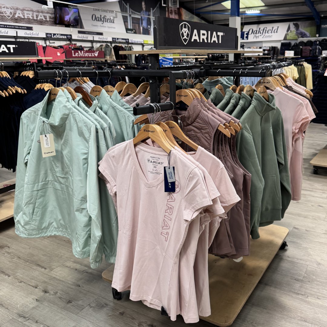 oakfieldsaddle's tweet photo. Ariat Spring/Summer is here!🤩

A perfect mix of western, country and equestrian!

Now available to buy in-store and online here ➡️  https://t.co/EWnGyBEtdo https://t.co/HfxJnu71fd