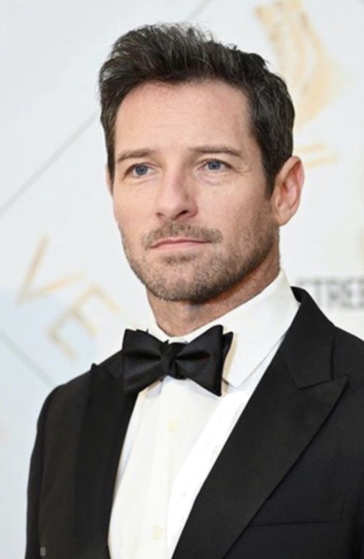 WolfFeller's tweet photo. Day 320 of posting the first Ian Bohen photo that Pinterest recommends. 
 #IanBohen #day320 #trend https://t.co/PjnI7T0K2P