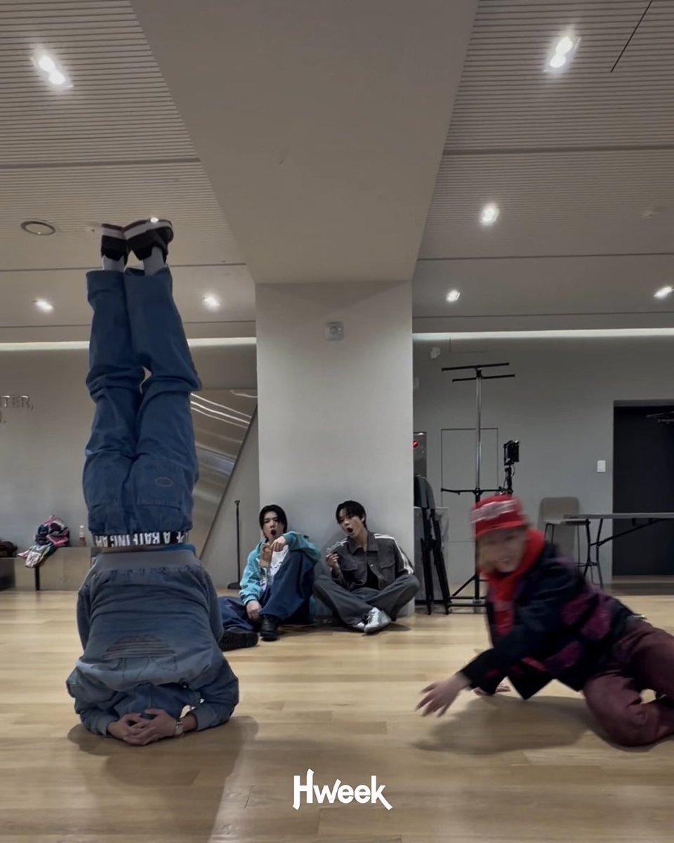 titi ♰ tweet media