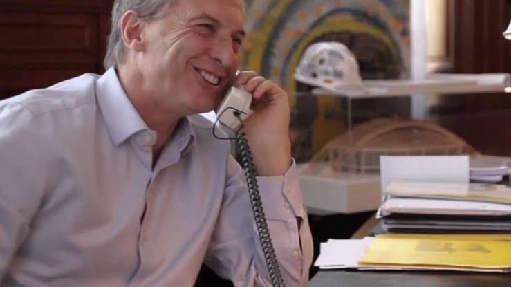 Te acordas? hice rutas,  recupere vias, aeropuertos,traje empresas a Vaca Muerta, impulse la energia limpia, di la reparación histórica a jubilados, luche contra narcos y korruptos...
Y vos votaste al Kirchnerismo xq Milei y ellos te decían q "el asfalto no se come "?
#EraMacri