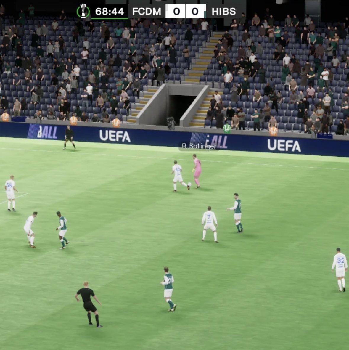nocontextfm1's tweet photo. Ball-playing goalkeeper 😂 https://t.co/kilqR9Ju6W