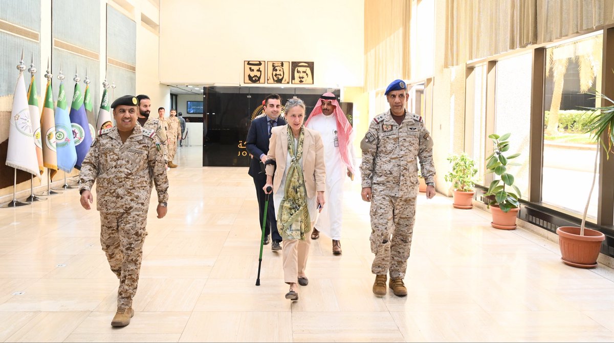 المتحدث الرسمي باسم قوات التحالف tweet media