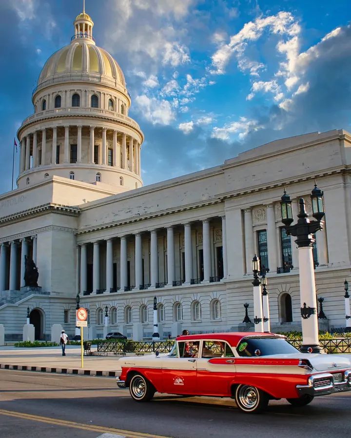 TJaquinet's tweet photo. Buenos días🌞. Amanace @Cuba con retos pero también con un pueblo que no se rinde... Seguimos en combate 🇨🇺✊
#CubaDePie
#CubaEstáFirme https://t.co/B8c64tONAu