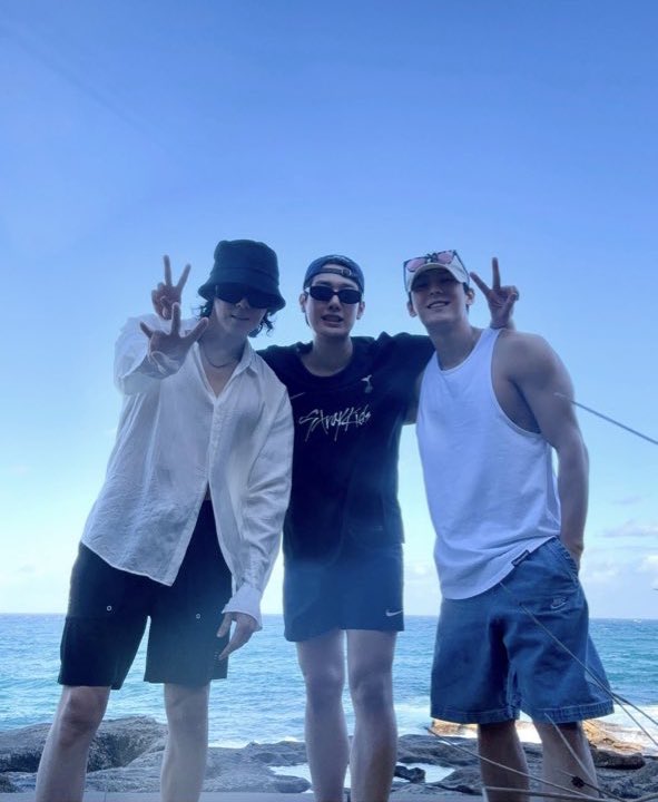 우리태기는
팀이민혁일까 팀스키즈일까