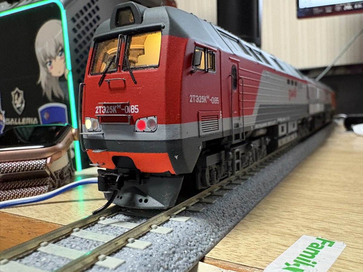 #HOゲージ　#鉄道模型 #Nゲージ
 #ржд  #2тэ25км 
2ТЭ25Кмが届いたぞ