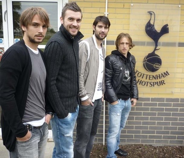 solventspurs's tweet image. MOOD: