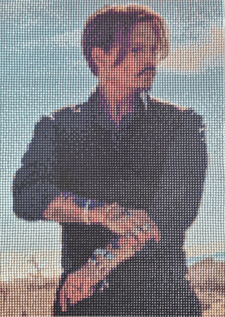 As with all diamond art pics, this is best viewed from a distance to get the most out of it.

This is yet another pic of #JohnnyDepp ❤️💜