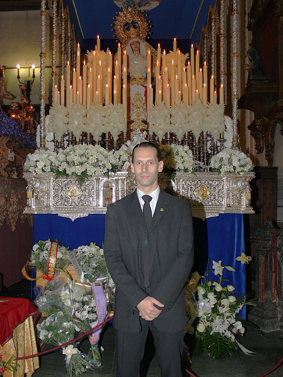 🟣NOTICIA EN LA PÁGINA WEB DE LA HERMANDAD 

NOMBRAMIENTO DEL NUEVO CAPATAZ DEL PASO DE PALIO DE Mª STMA DE LAS ANGUSTIAS.

Puede ver su contenido a través del siguiente enlace:
hermandadlosgitanosmadrid.es/nombramiento-d…

#hermandadlosgitanosmadrid