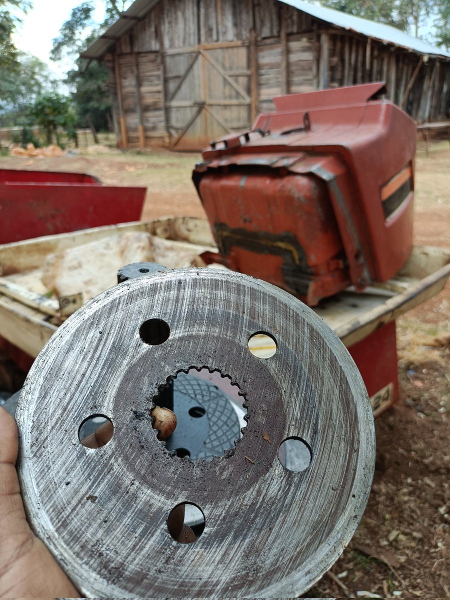 andrewk3360's tweet photo. Ukiamua kusettle na mrembo wa eldoret😂 https://t.co/PhjnnEFlYf