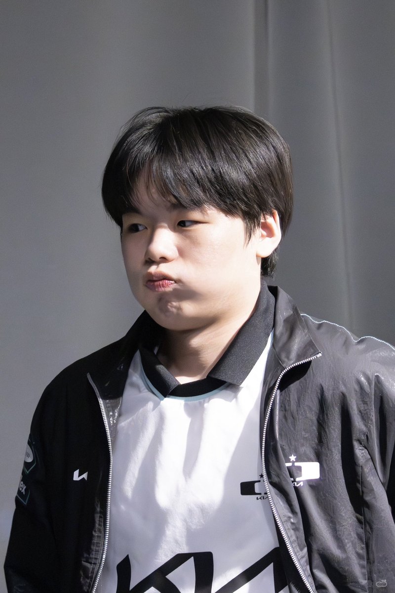 ttang_k0ng's tweet photo. 260213 DK vs DRX

🐤🐤🐤

#Smash #스매쉬 #신금재 #DKWIN https://t.co/vX9dHwuM0W