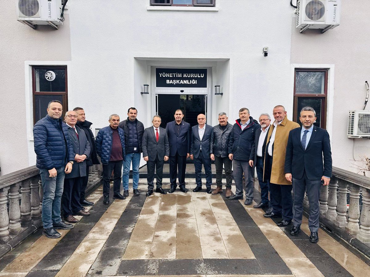 Odamız Yönetim Kurulu Başkanı Öcal Öcalan, Meclis Başkanı Abdullah Güngör, Yönetim Kurulu ve Meclis Üyeleri, Genel Sekreteri ve Personeli Kayseri Şeker Fabrikası Yönetim Kurulu Başkanı olarak atanan Sn. Harun Halıcı’ya hayırlı olsun ziyaretinde bulundular.