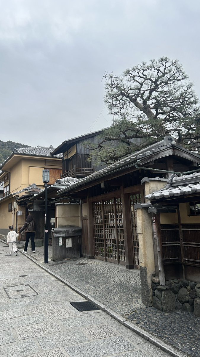 Mutiara S.Mauliesyah tweet media