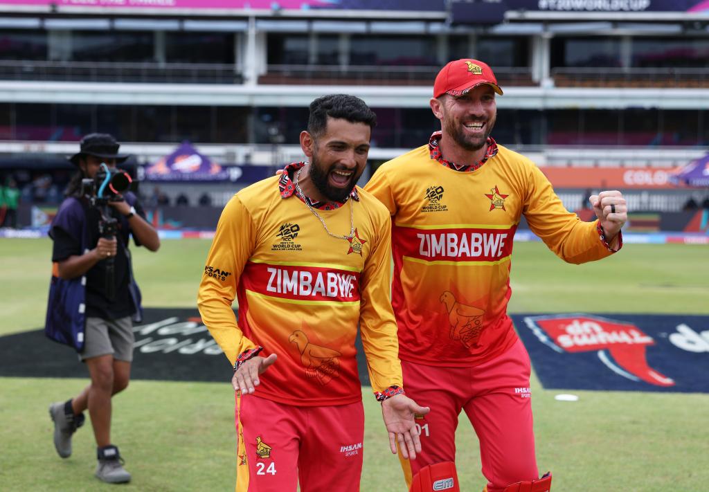 🚨 THE RISE &amp; FALL OF ZIM CRICKET 🚨

Once a dominant force in World cricket became a victim of endless corruption.

Infrastructure failed, Players retired, suspens*on, debt and the whole Cricketing system broke.

B*n in 2019 when ICC froze all their funding and restricted their