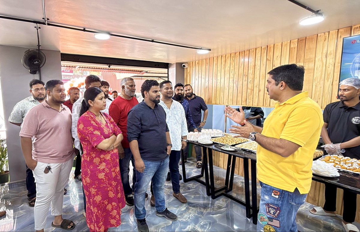 VijaiSardesai's tweet image. Inaugurated 'Only Fish' Restaurant at Ambaji-Fatorda today. 

Wonderful to see local entrepreneurs bringing authentic Goan flavours to our community.
.
.
#VocalForLocal #SupportLocal #GoaForwardParty